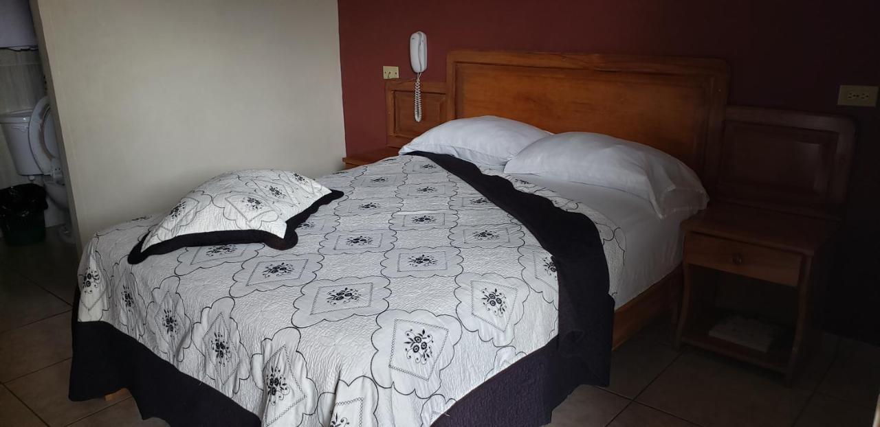 Hotel Residencial Panamericano David Habitación foto